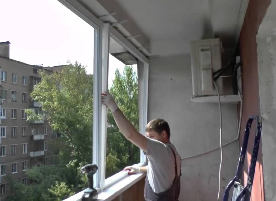 Стеклопакеты на балкон монтаж