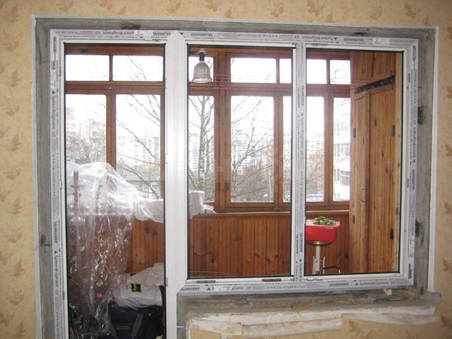 Балконный блок установленный