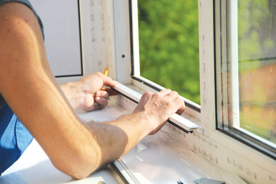 Утепление штапиков пластиковых окон