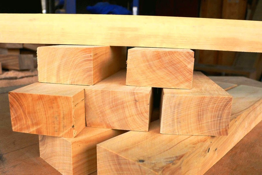 Резьба по дереву на бруске