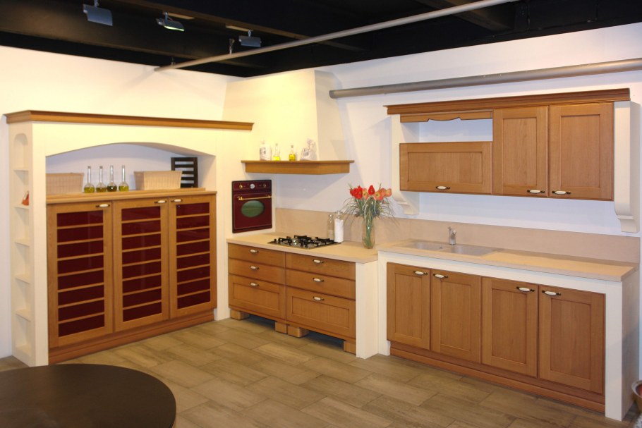 Разноуровневые шкафы на кухне