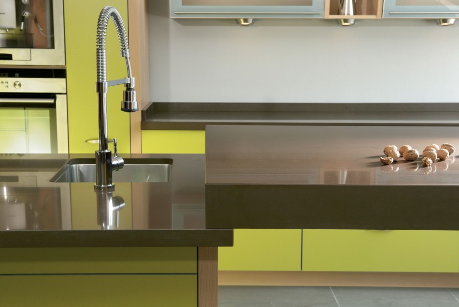 Многоуровневая столешница на кухне