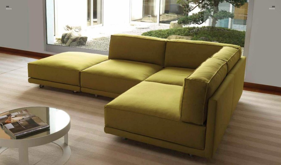 Длинный диван для гостиной