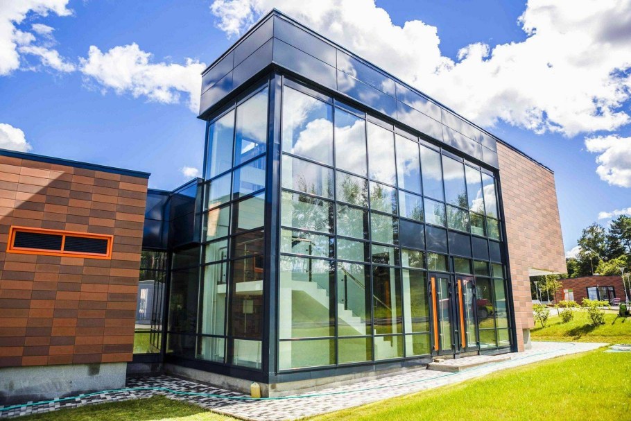 Стоечно-ригельная система фасадного остекления ALUTECH f50