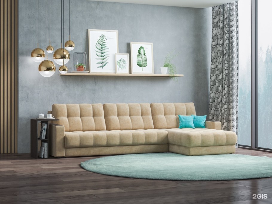 Диван много мебели в интерьере