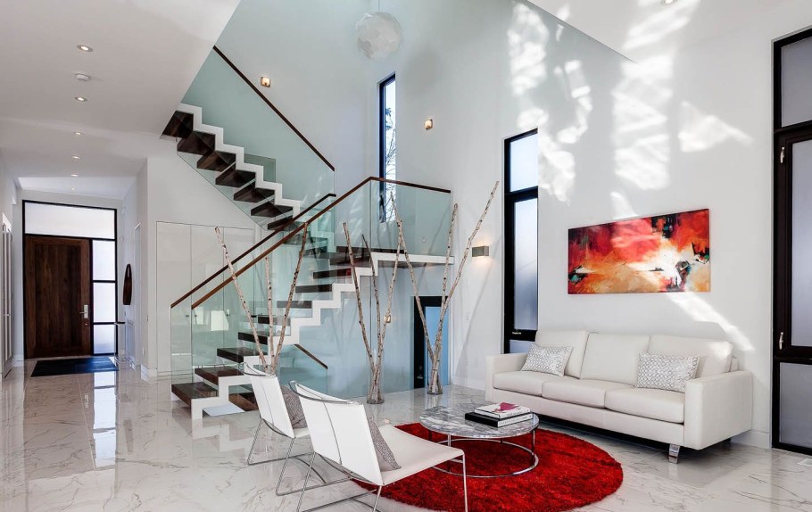 Лестница в стиле Хай тек