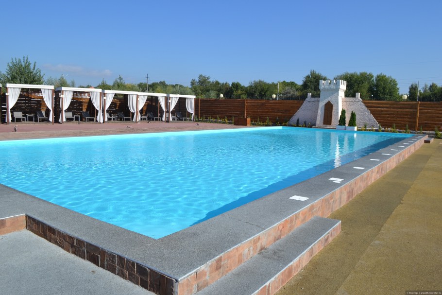 Бассейн на Минской Энгельс