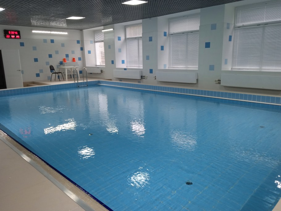 Бассейн Энгельс