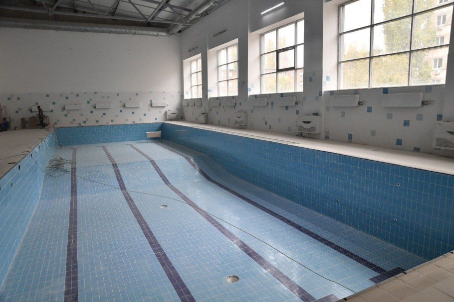 Бассейн 32 школа Энгельс