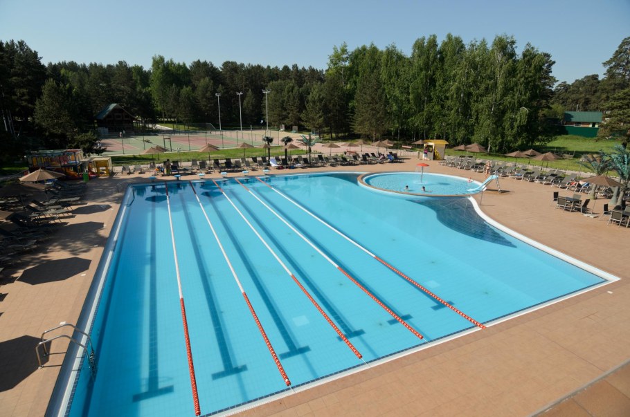 Мы открылись бассейн