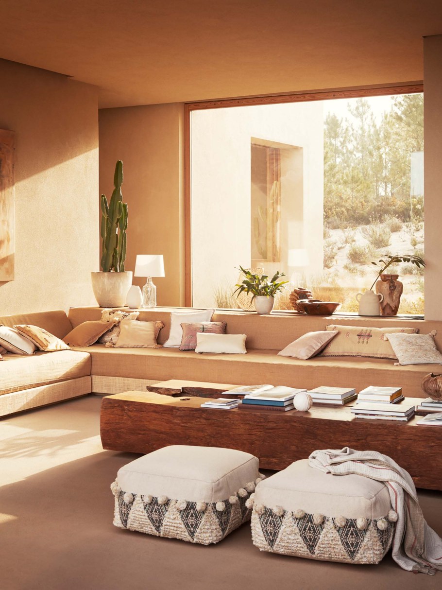 Яркие подушки в интерьере