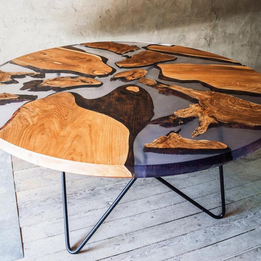 Стол слэб с белой эпоксидной смолой