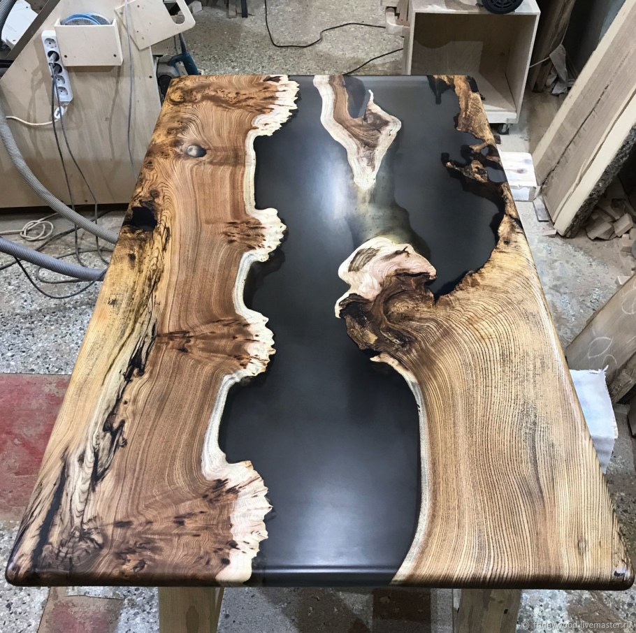 Слэб из дуба с эпоксидной смолой 1000 на 600