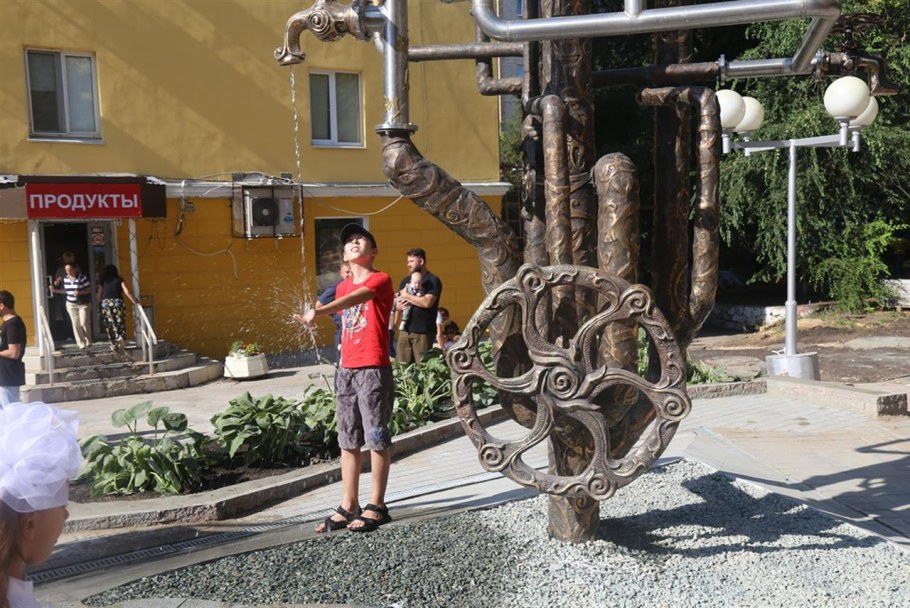 Памятник аккордеону в Самаре