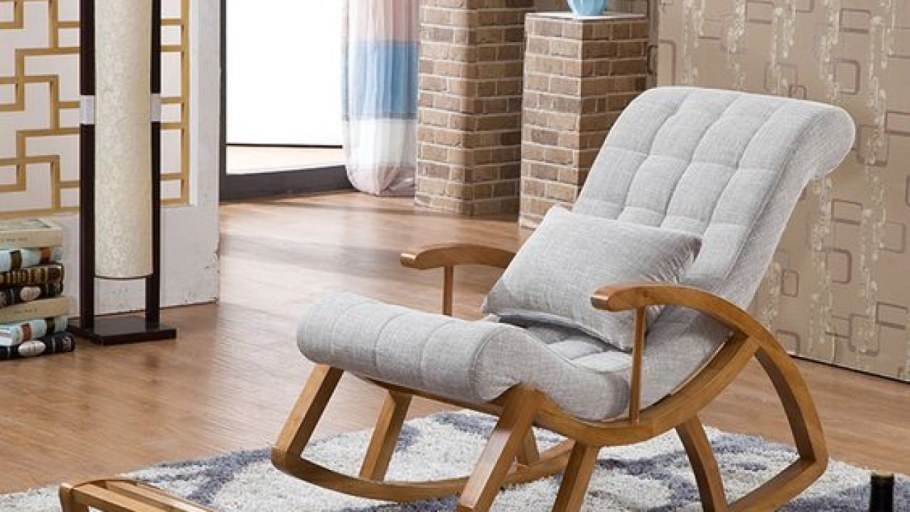 Старинные кресло качалка из бамбука