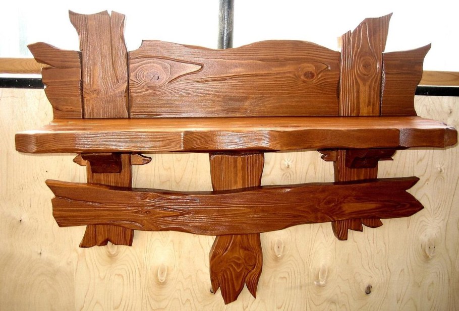 Резная скамейка