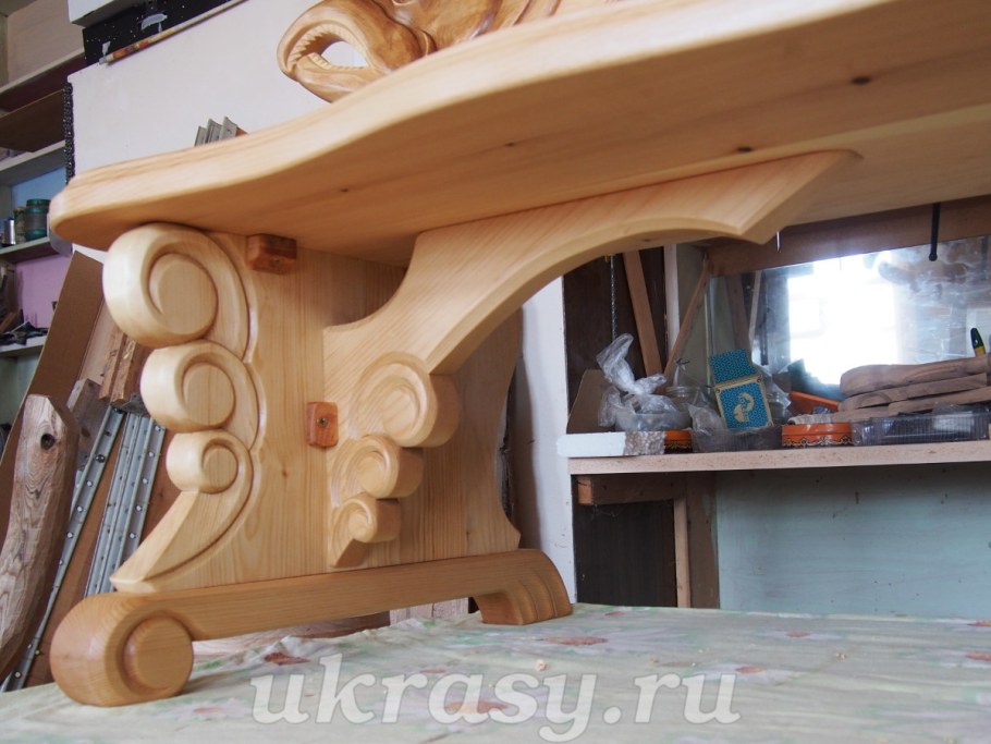 Резная скамейка из фанеры