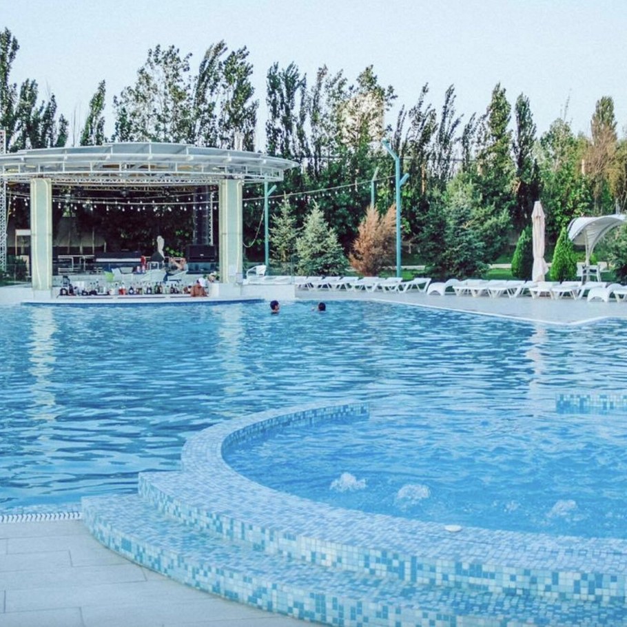 Сан Марко Ереван бассейн