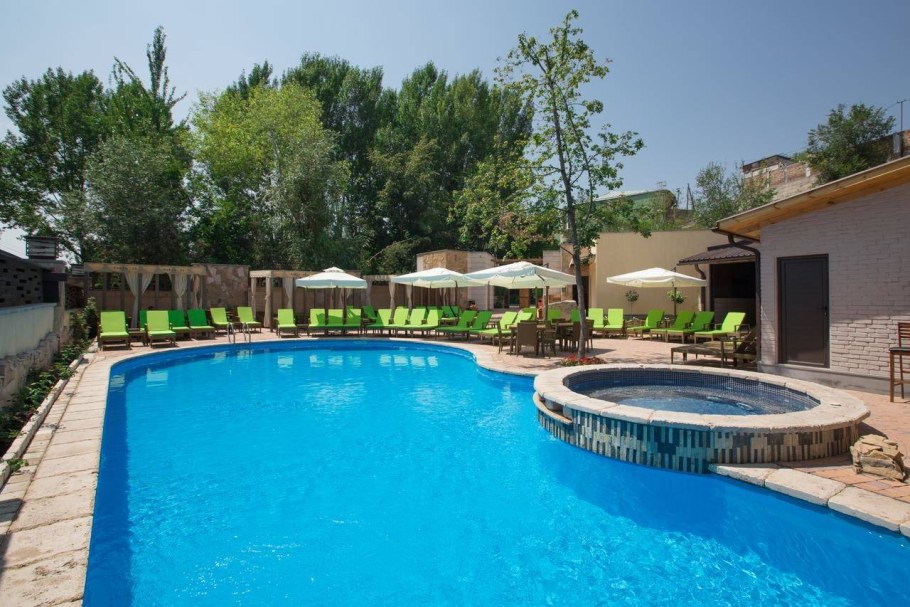 Green Palace Hotel Ереван