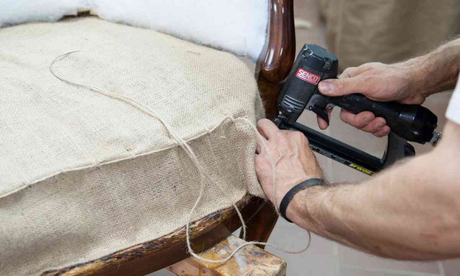 Починить диван на дому