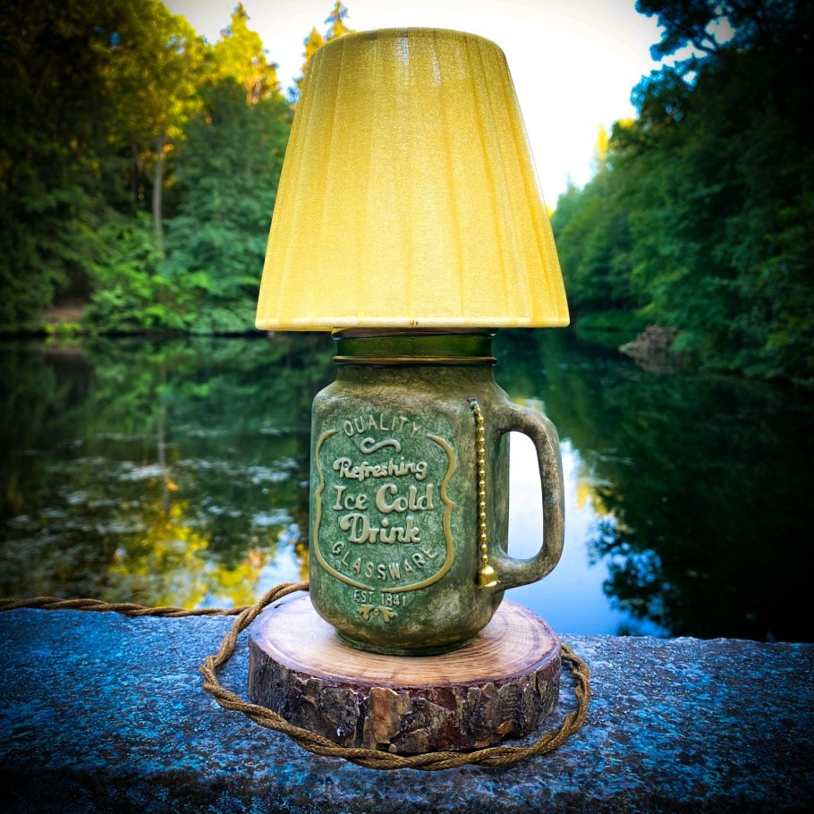 Настольная лампа из каната