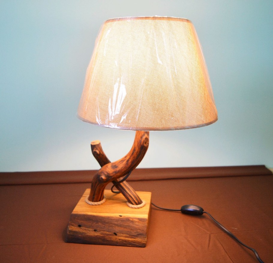 Настольный светильник в стиле лофт