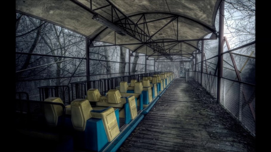 Заброшенный парк аттракционов в Японии Nara Dreamland.