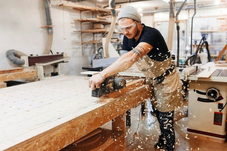 Цех по производству мебели