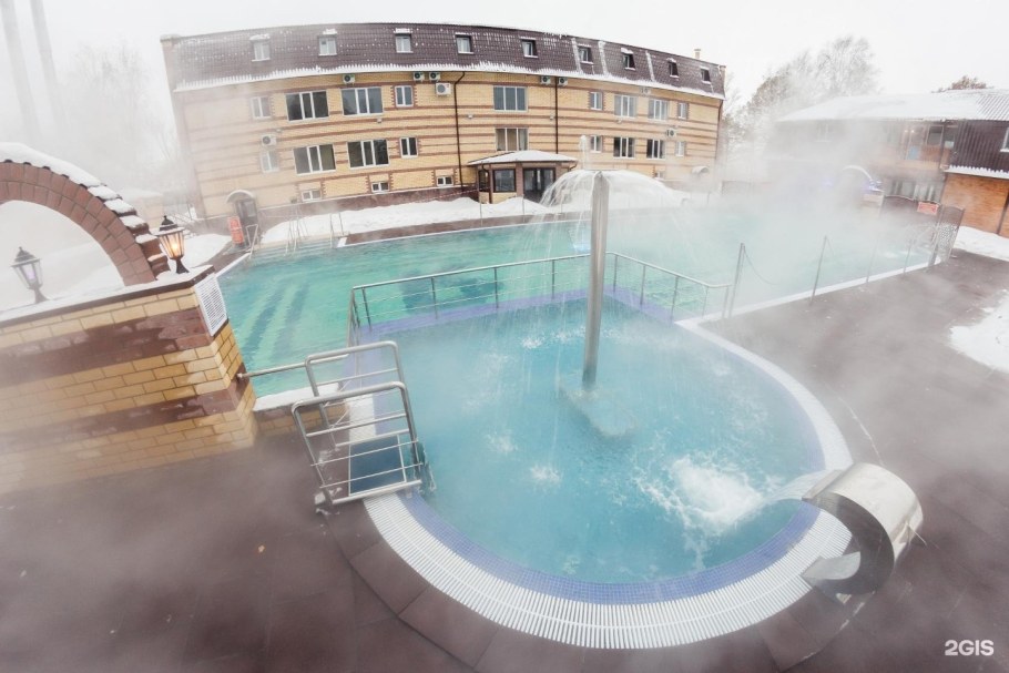 Гранд отель Поляна 5 красная Поляна