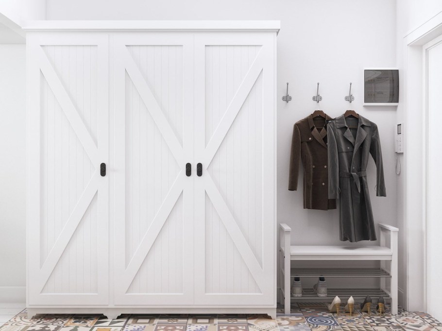 Шкаф в прихожую в стиле Сканди