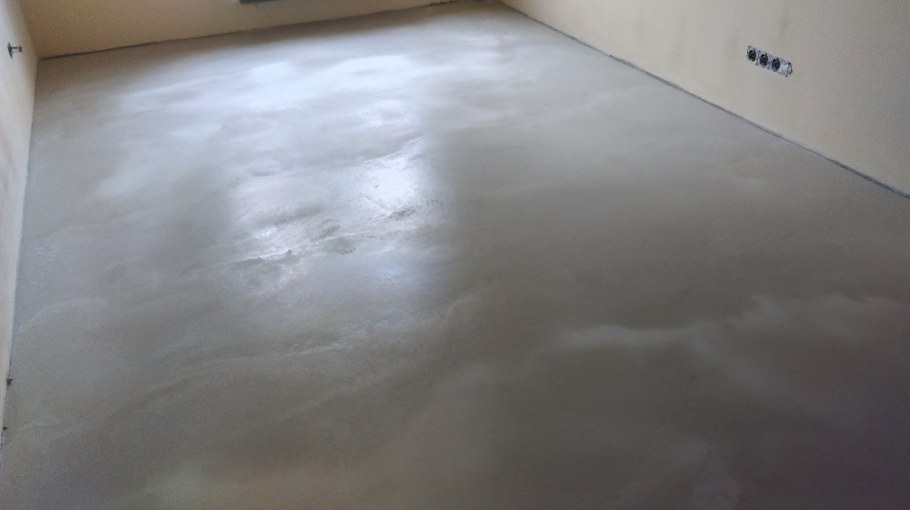 После наливного пола