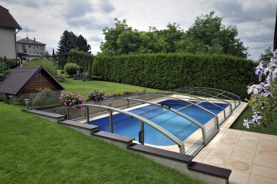 Бассейн на участке