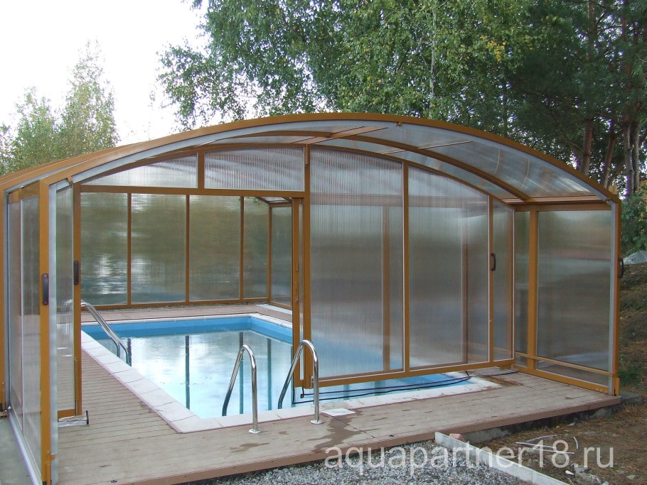 Навес над бассейном