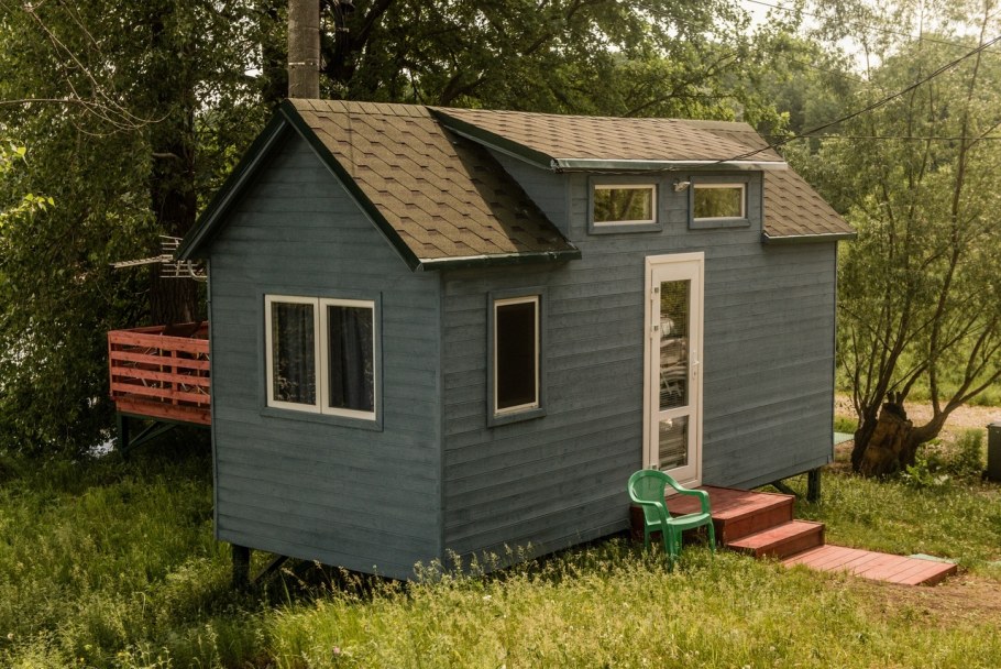 Синий tiny House шведские дачи