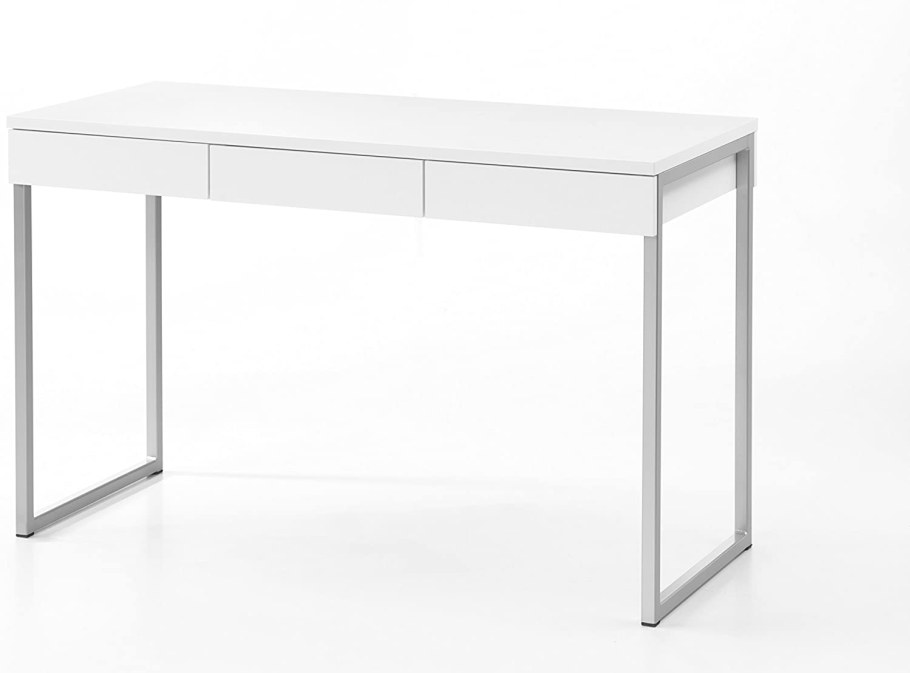 Компьютерный стол CLP 135 см