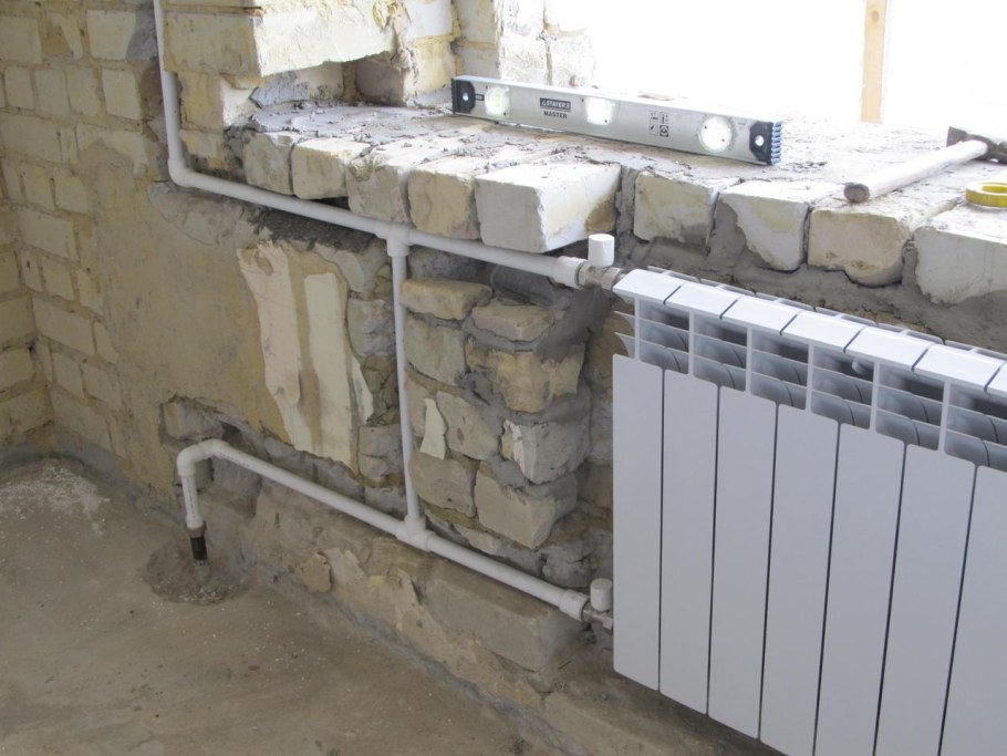 Спрятать трубы отопления