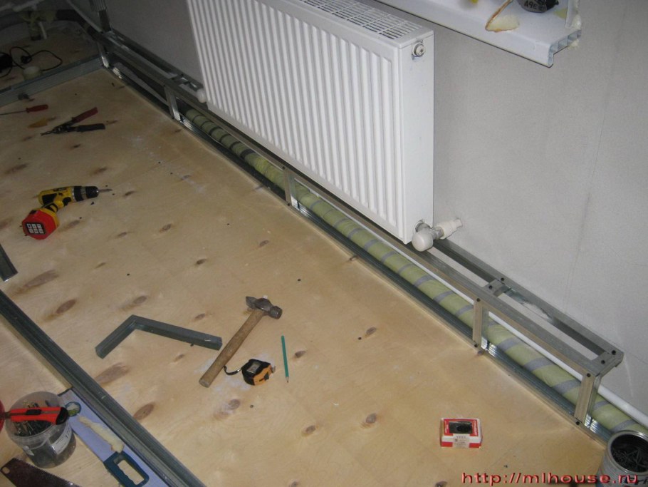 Каркас для закрытия батарей