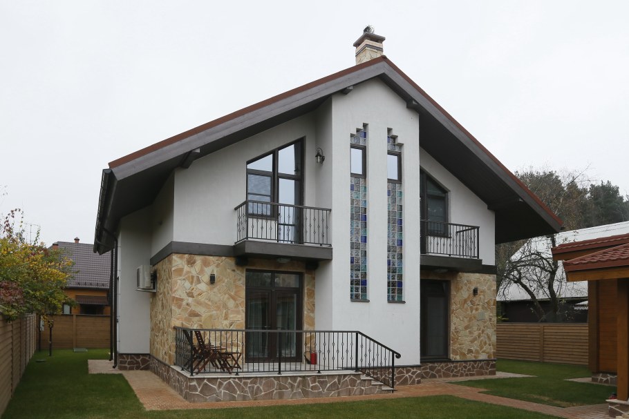 Оштукатуренный дом