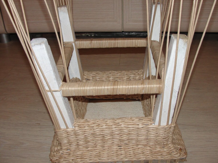 Плетеная мебель для кукол