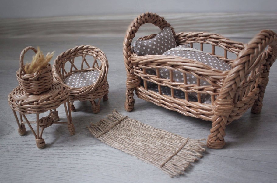 Плетеная мебель из газет