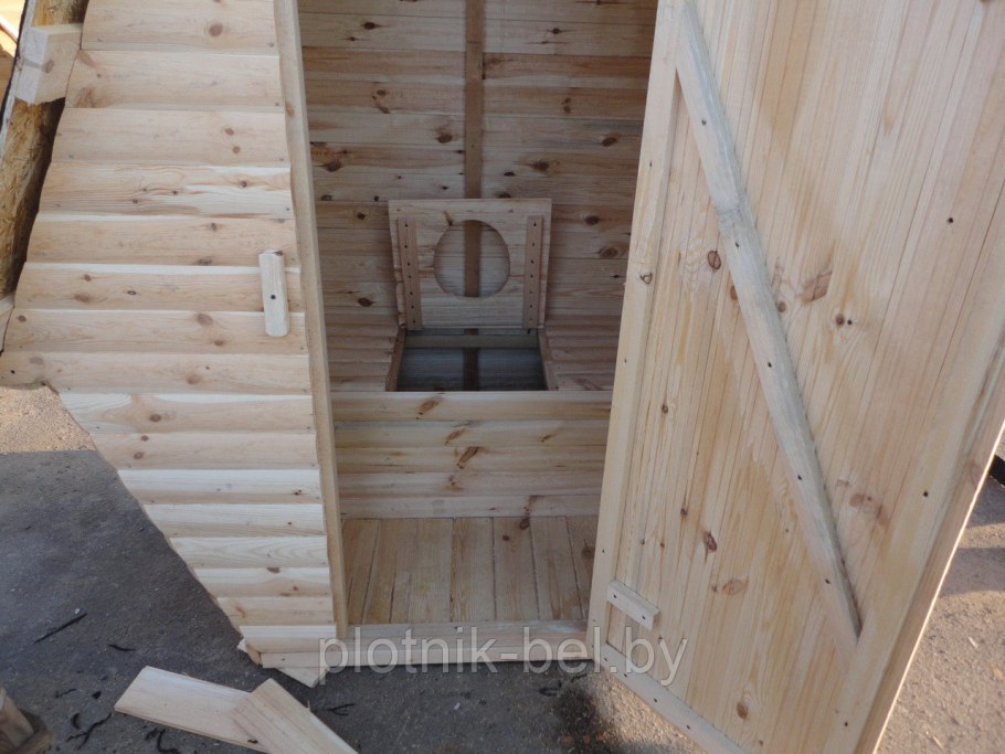 Туалет дачный