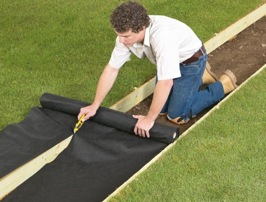 Геотекстиль черный 200 микрон 160см 25м. (40 М2)