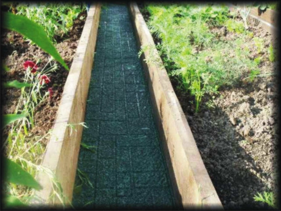 Резиновые дорожки в теплицу