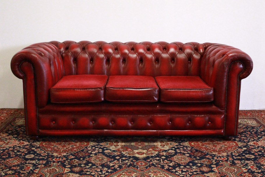 Бордовый кожаный диван Честер