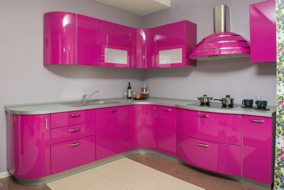 Кухонный гарнитур фуксия