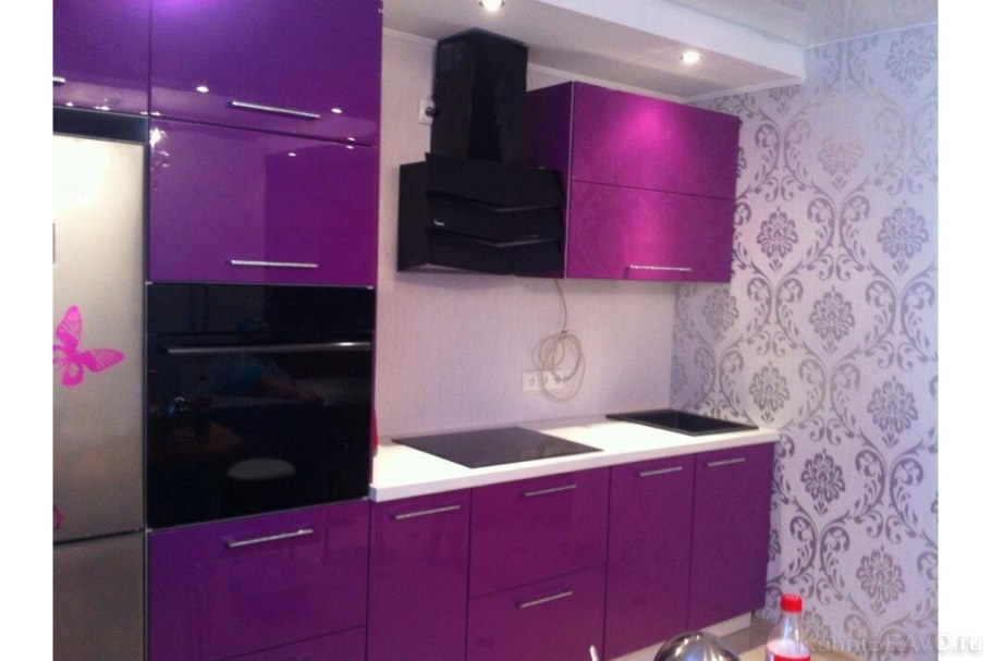 Розовый кухонный гарнитур