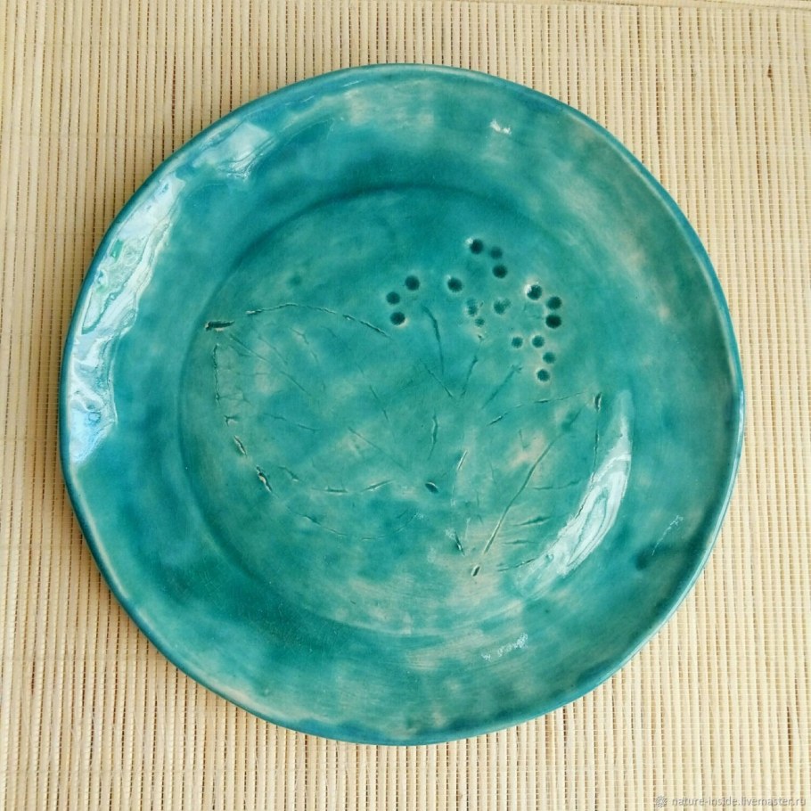 Бирюзовые тарелки