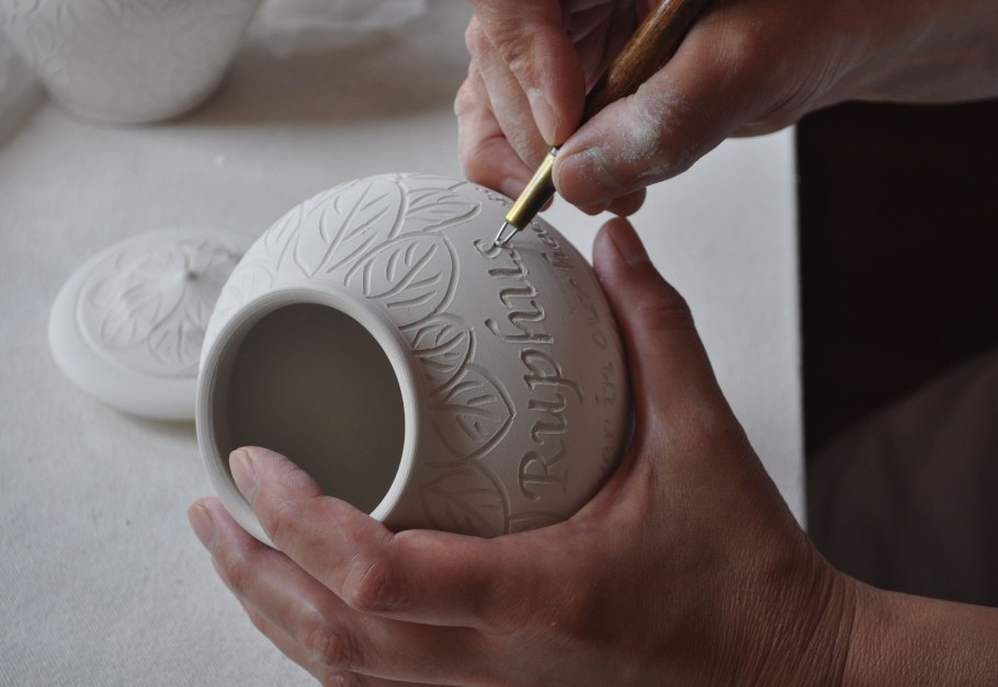 Декорирование керамических изделий