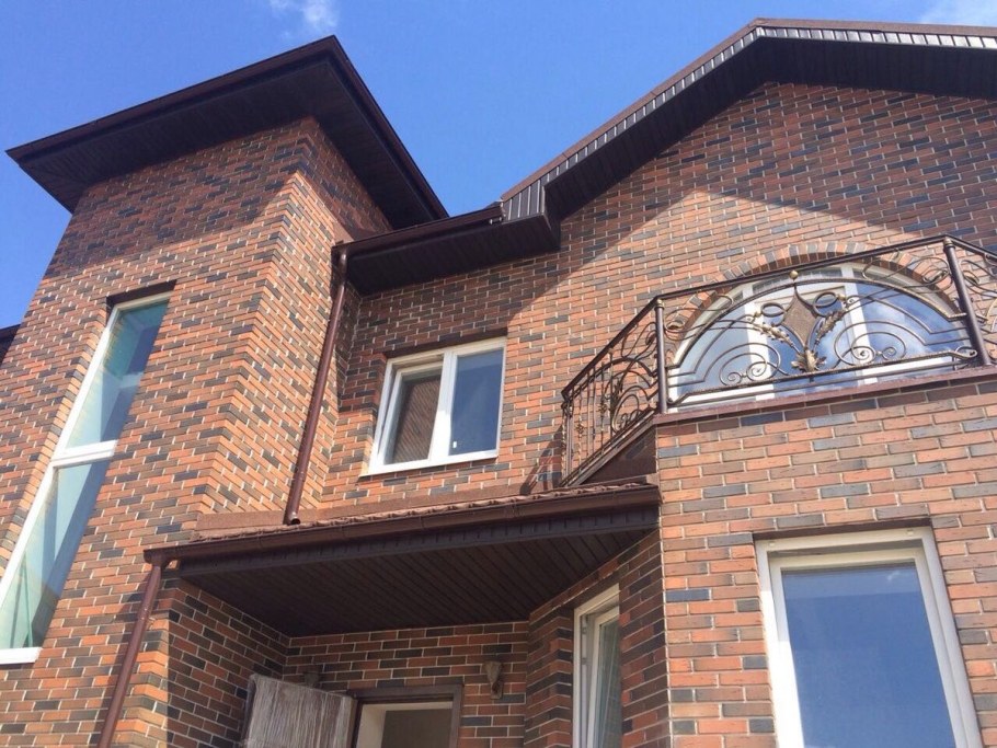 Пластиковые окна в коттедж