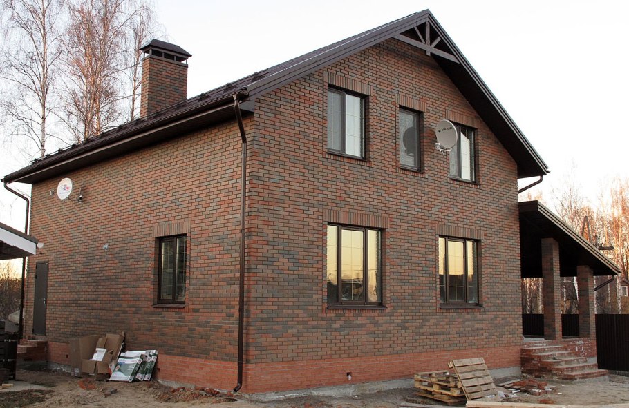 Кирпич Браер забор